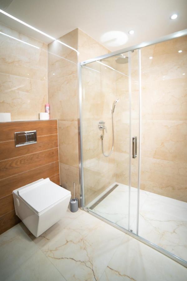 Lux Apartman V Hoteli Akvamarin Bešeňová Exterior foto