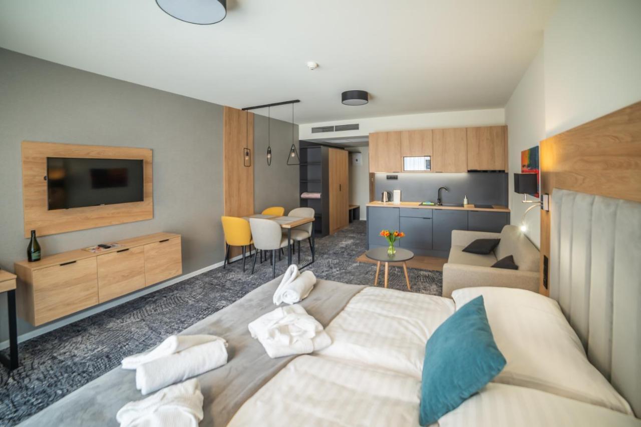 Lux Apartman V Hoteli Akvamarin Bešeňová Exterior foto